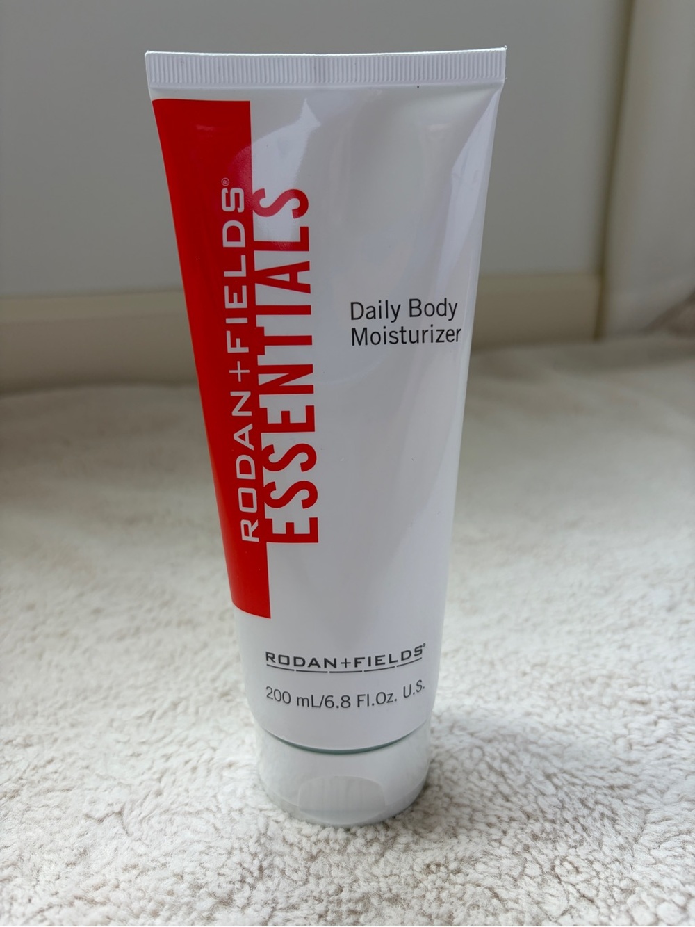 NEW Rodan + Fields Essentials Daily Body Moisturizer 6.8 oz